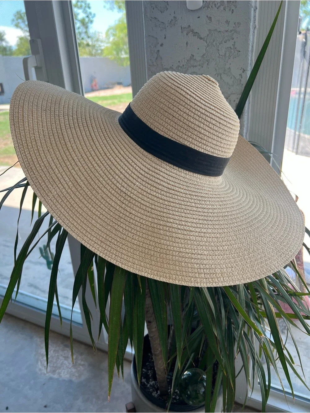 Classic Wide-Brim Straw Sun Hat with Black Band - Beige